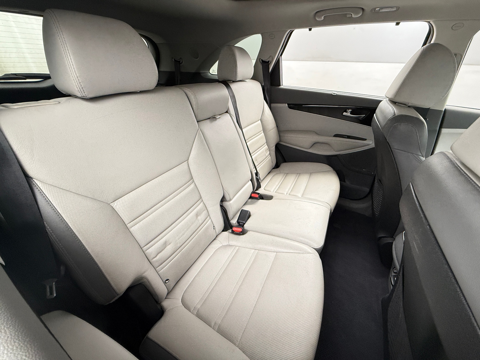 Thumbnail: 2019 Kia Sorento - 5