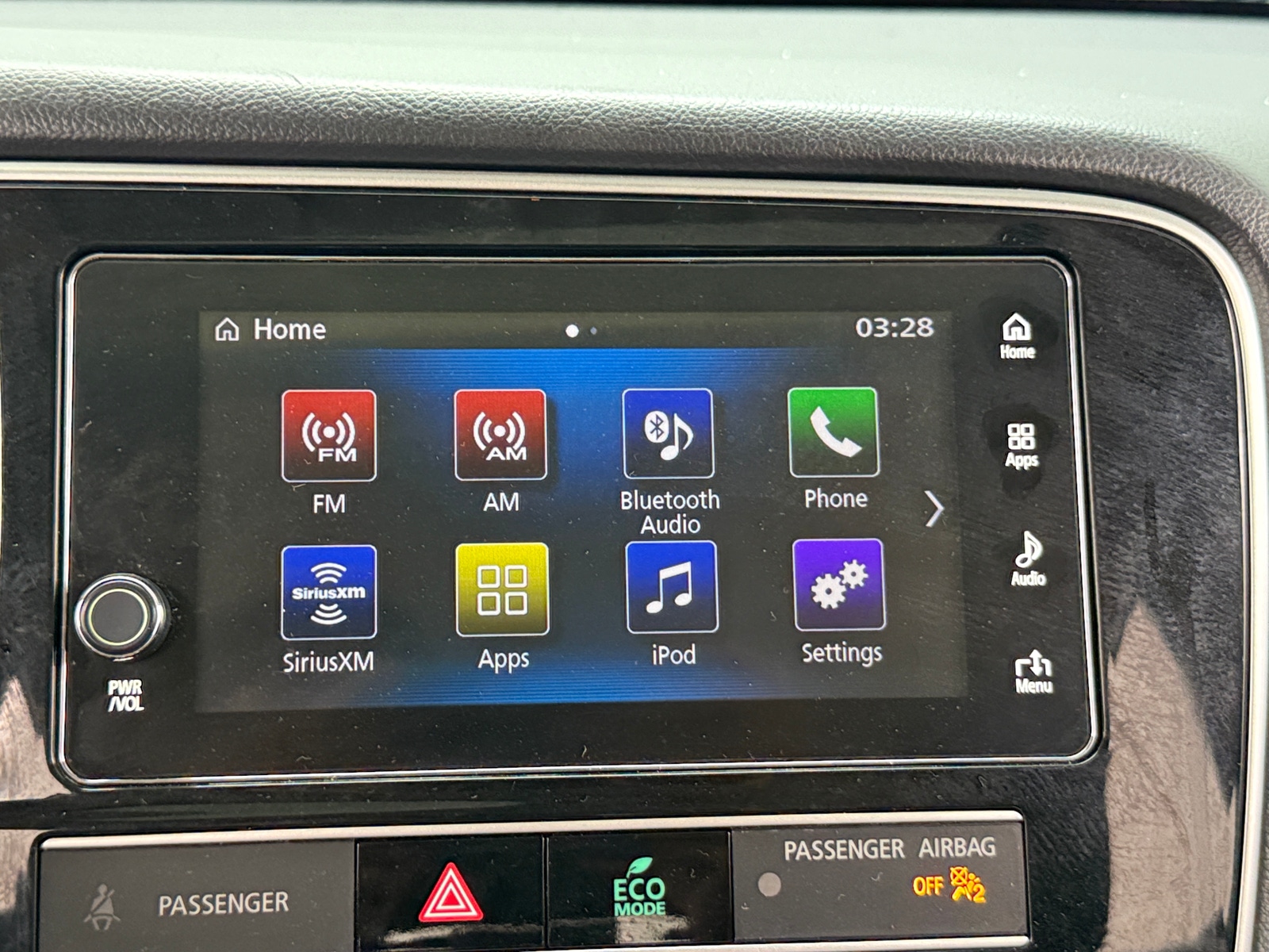 Thumbnail: 2019 Mitsubishi Outlander - 4
