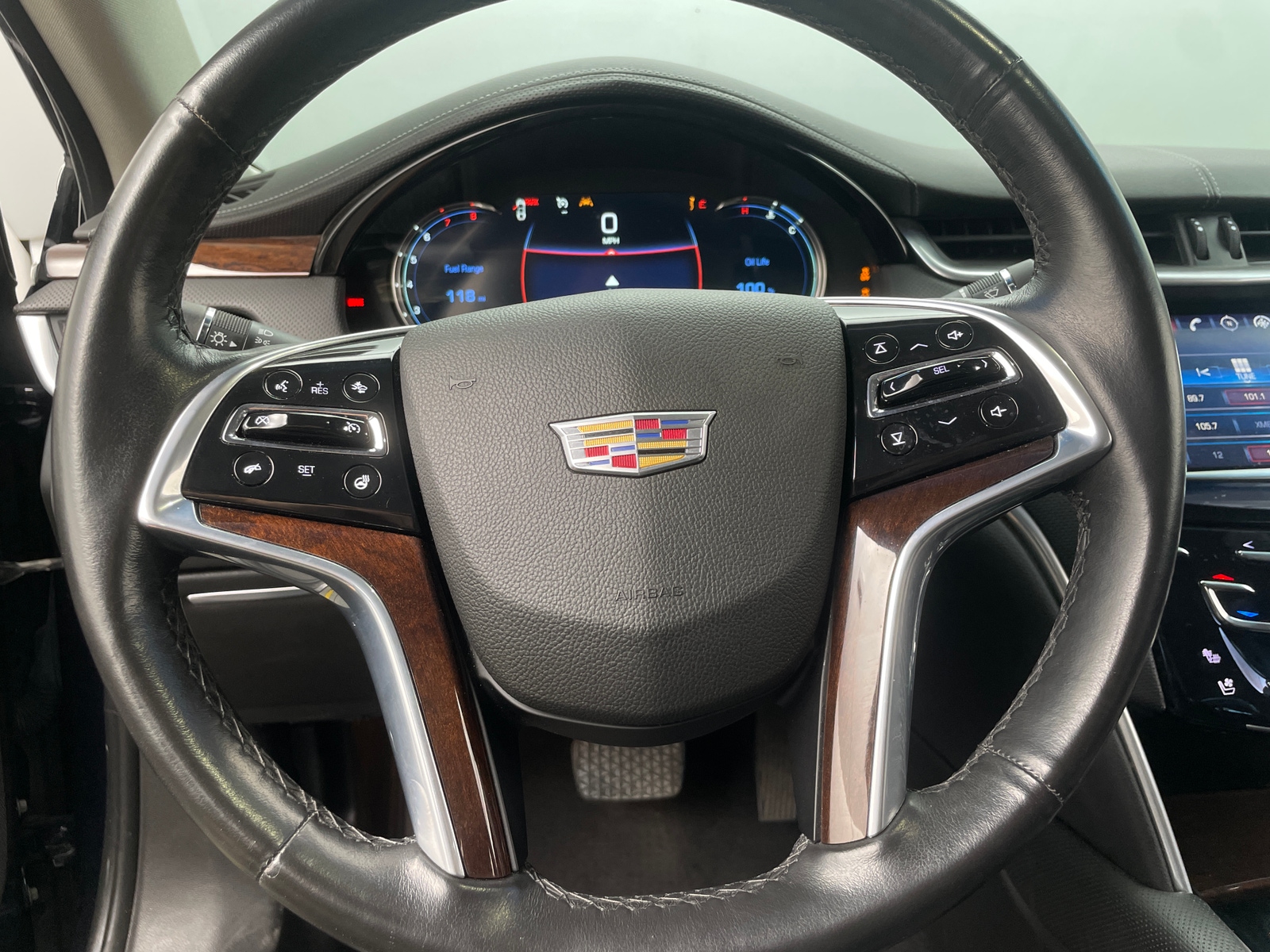 Thumbnail: 2017 Cadillac XTS - 4