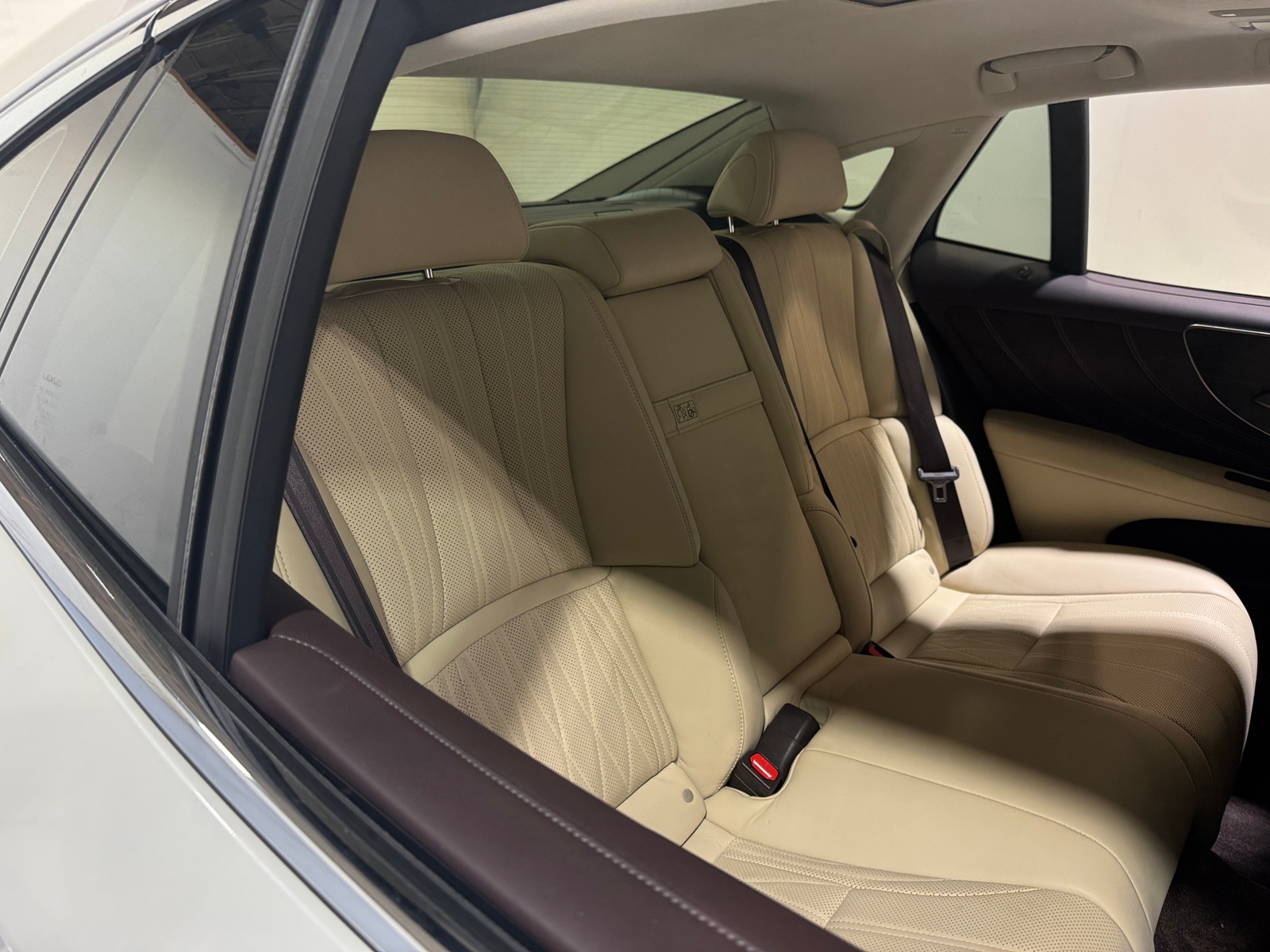 Thumbnail: 2019 Lexus LS - 5