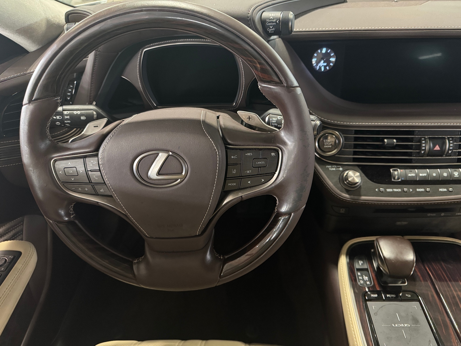 Thumbnail: 2019 Lexus LS - 4