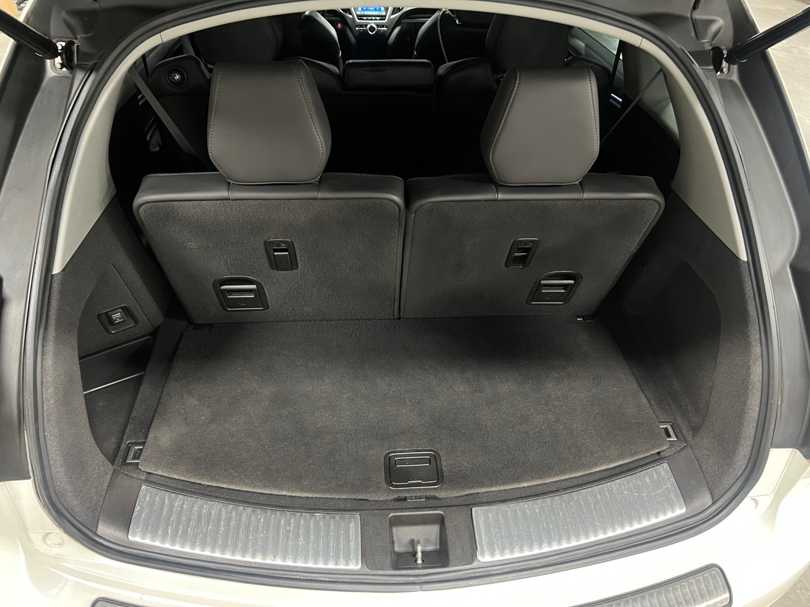 Thumbnail: 2016 Acura MDX - 6