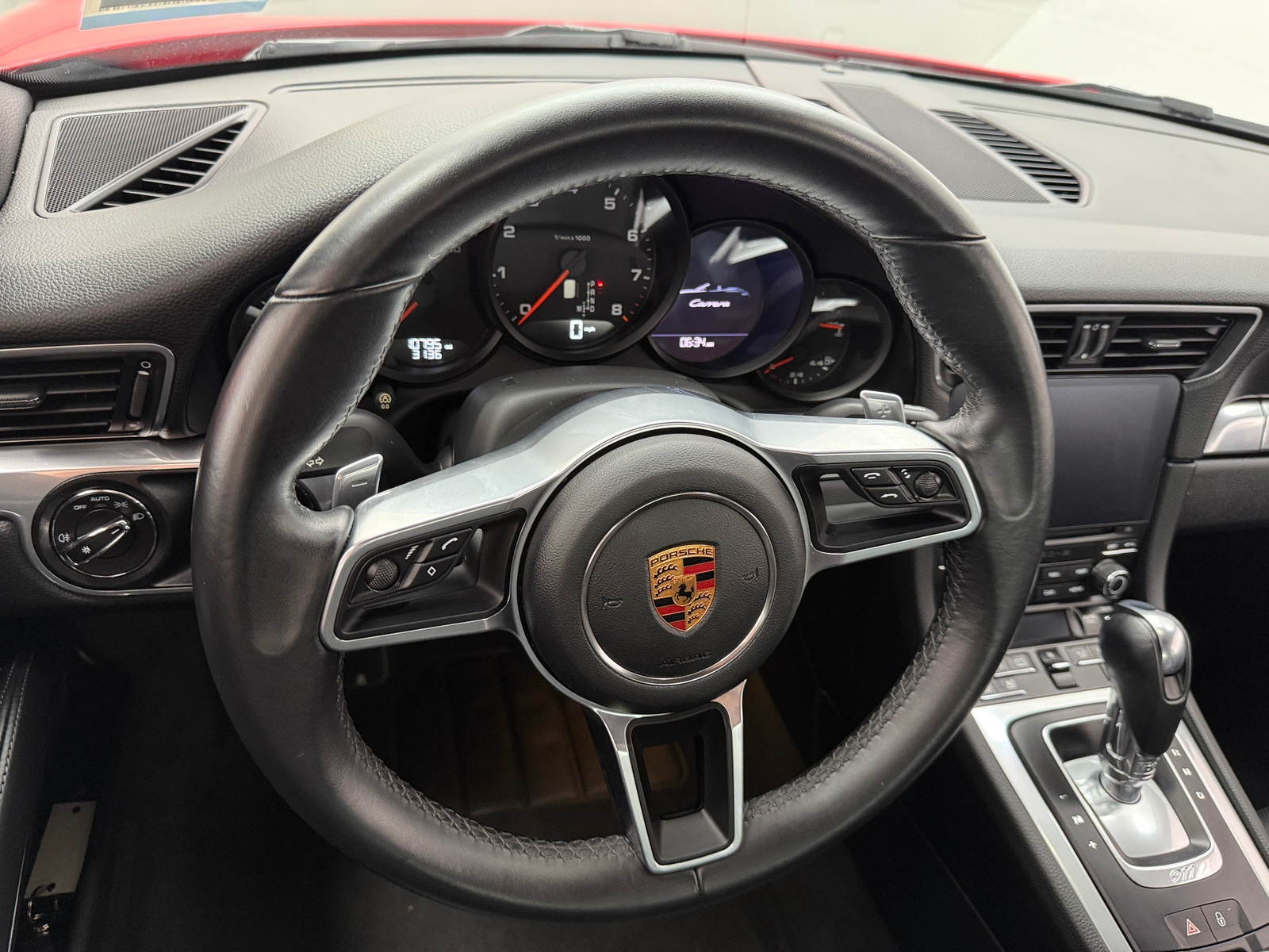 Thumbnail: 2018 Porsche 911 - 4