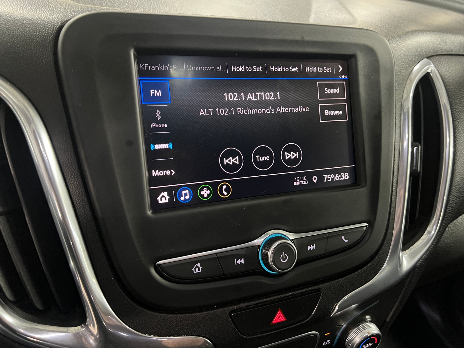 Thumbnail: 2020 Chevrolet Equinox - 4