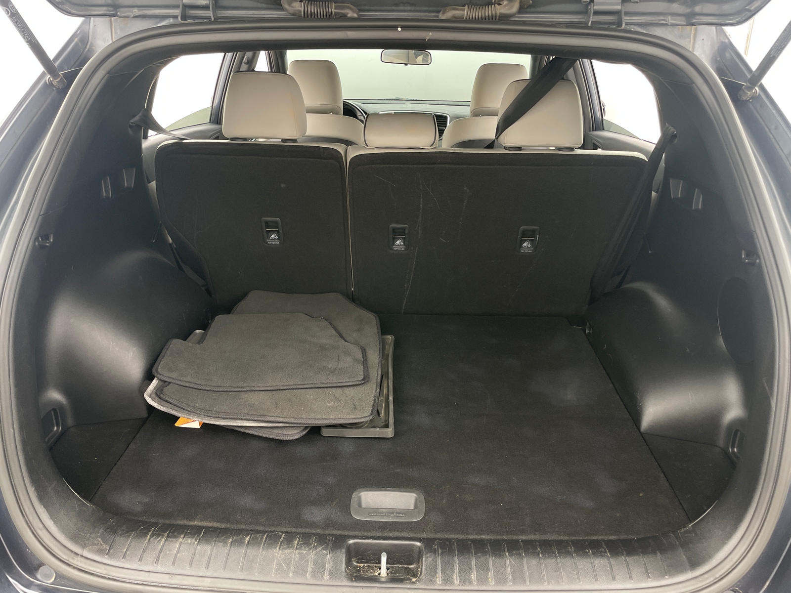 Thumbnail: 2019 Kia Sportage - 6