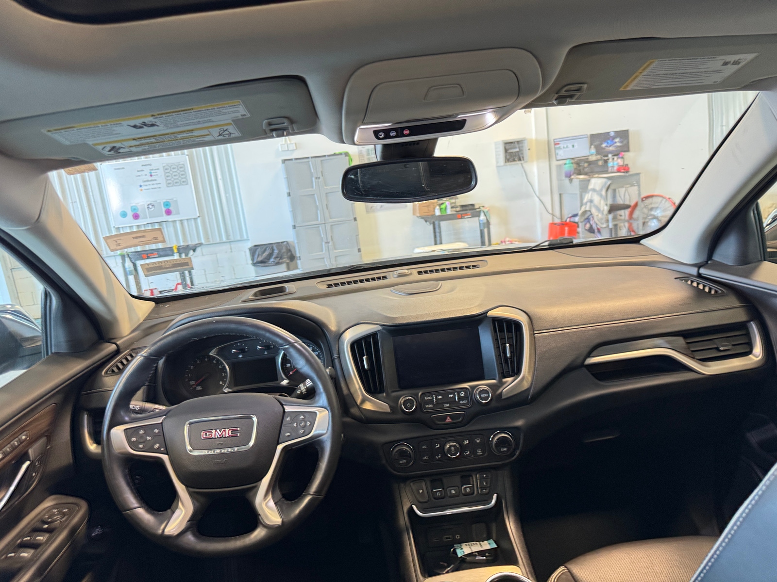 Thumbnail: 2018 GMC Terrain - 2