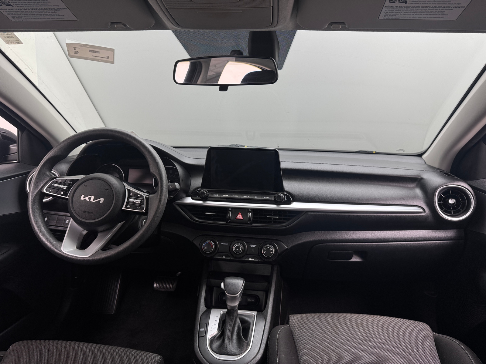 Thumbnail: 2023 Kia Forte - 3