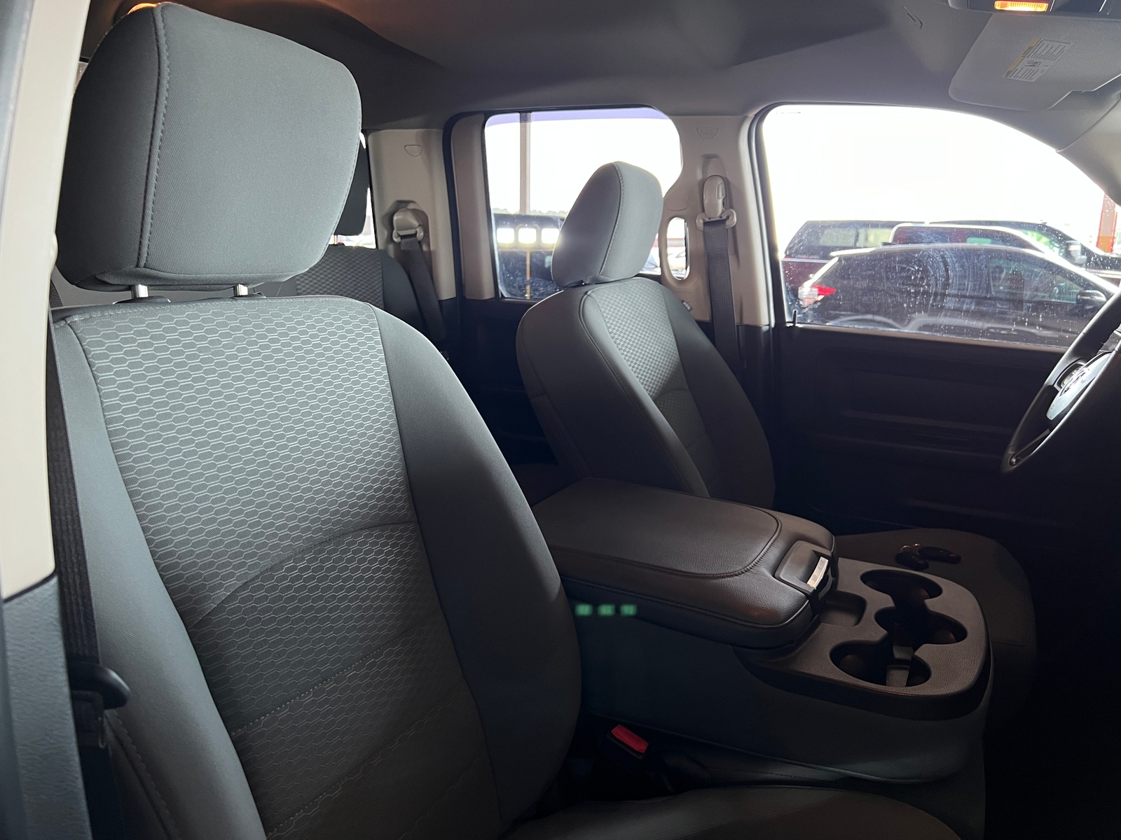 Thumbnail: 2019 RAM 1500 Classic - 2