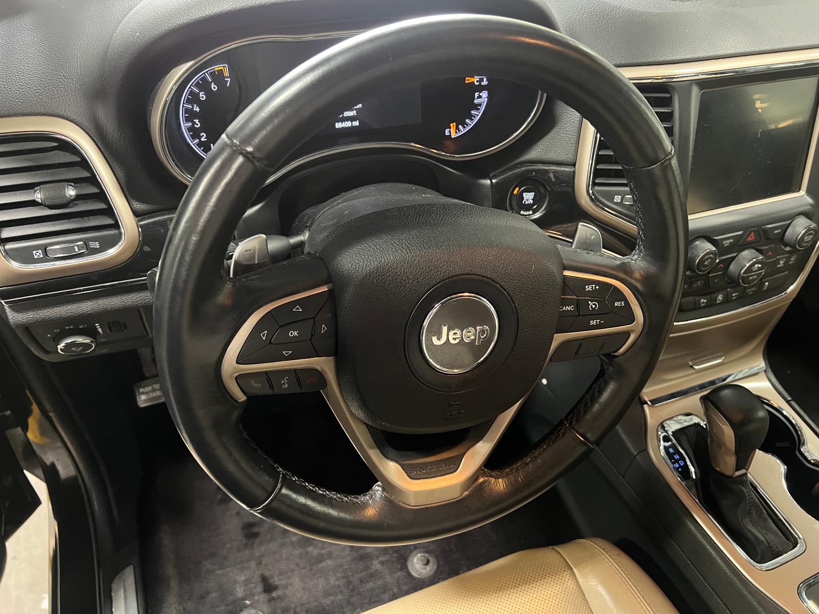 Thumbnail: 2016 Jeep Grand Cherokee - 4