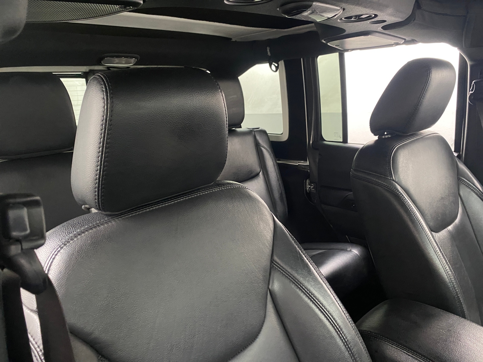Thumbnail: 2017 Jeep Wrangler - 2