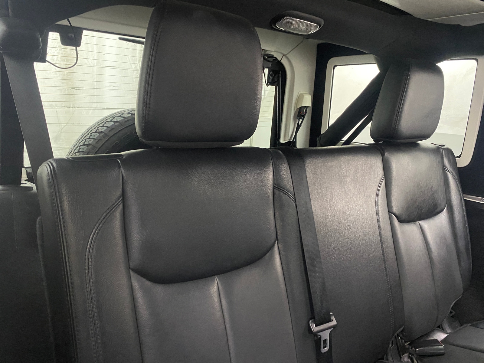 Thumbnail: 2017 Jeep Wrangler - 6