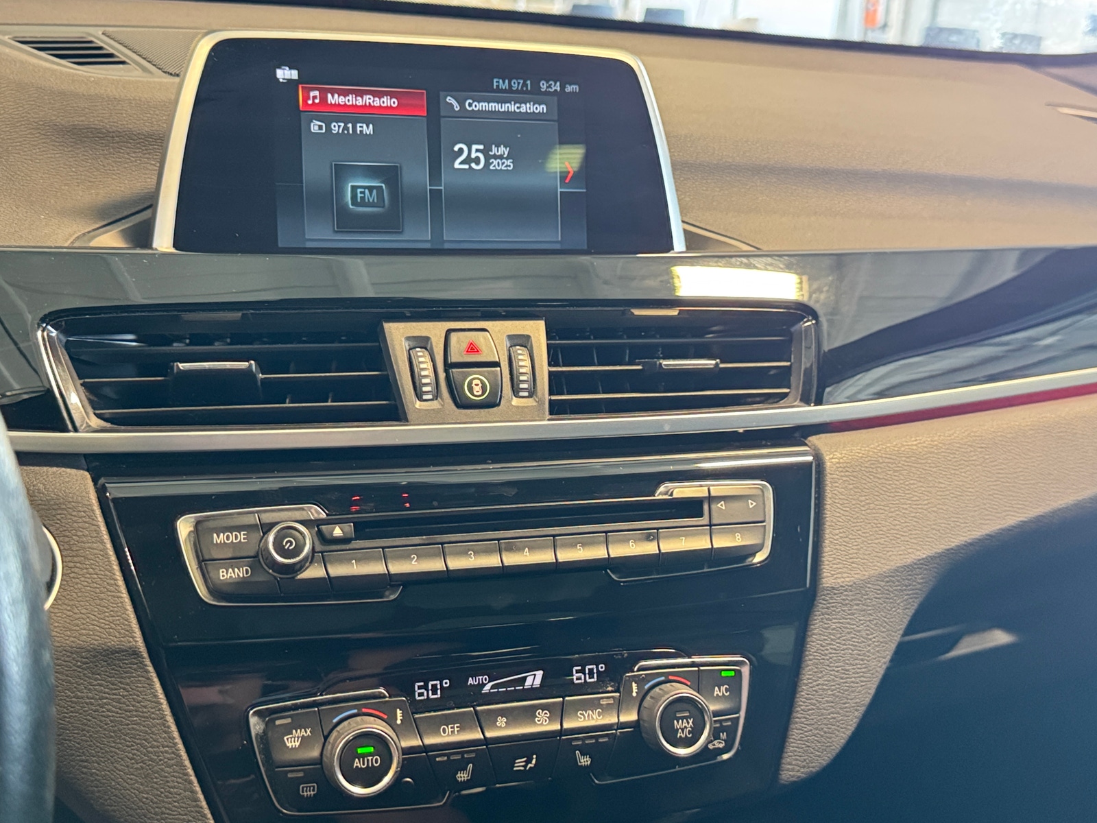 Thumbnail: 2019 BMW X1 - 3