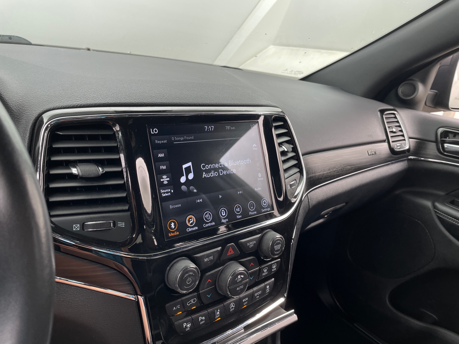Thumbnail: 2021 Jeep Grand Cherokee - 3