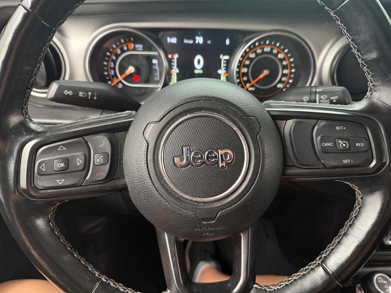 Thumbnail: 2021 Jeep Gladiator - 5