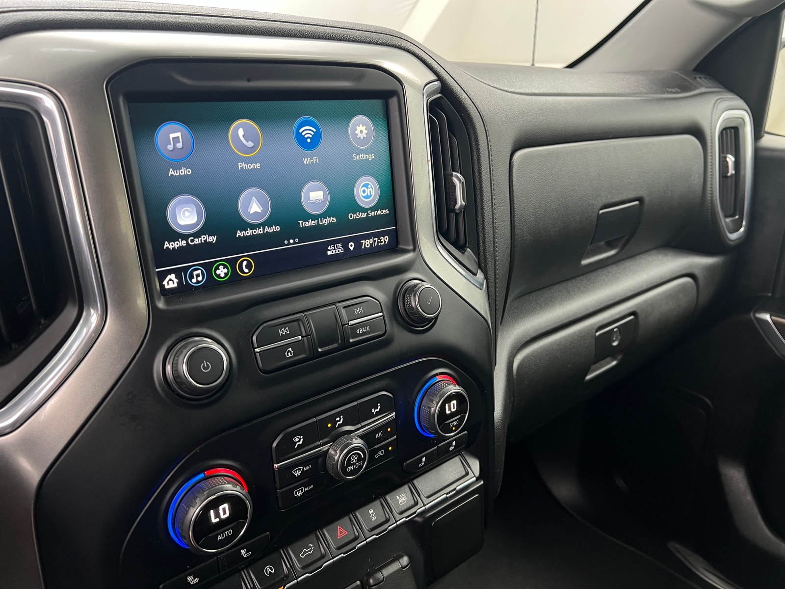 Thumbnail: 2021 Chevrolet Silverado 1500 - 4