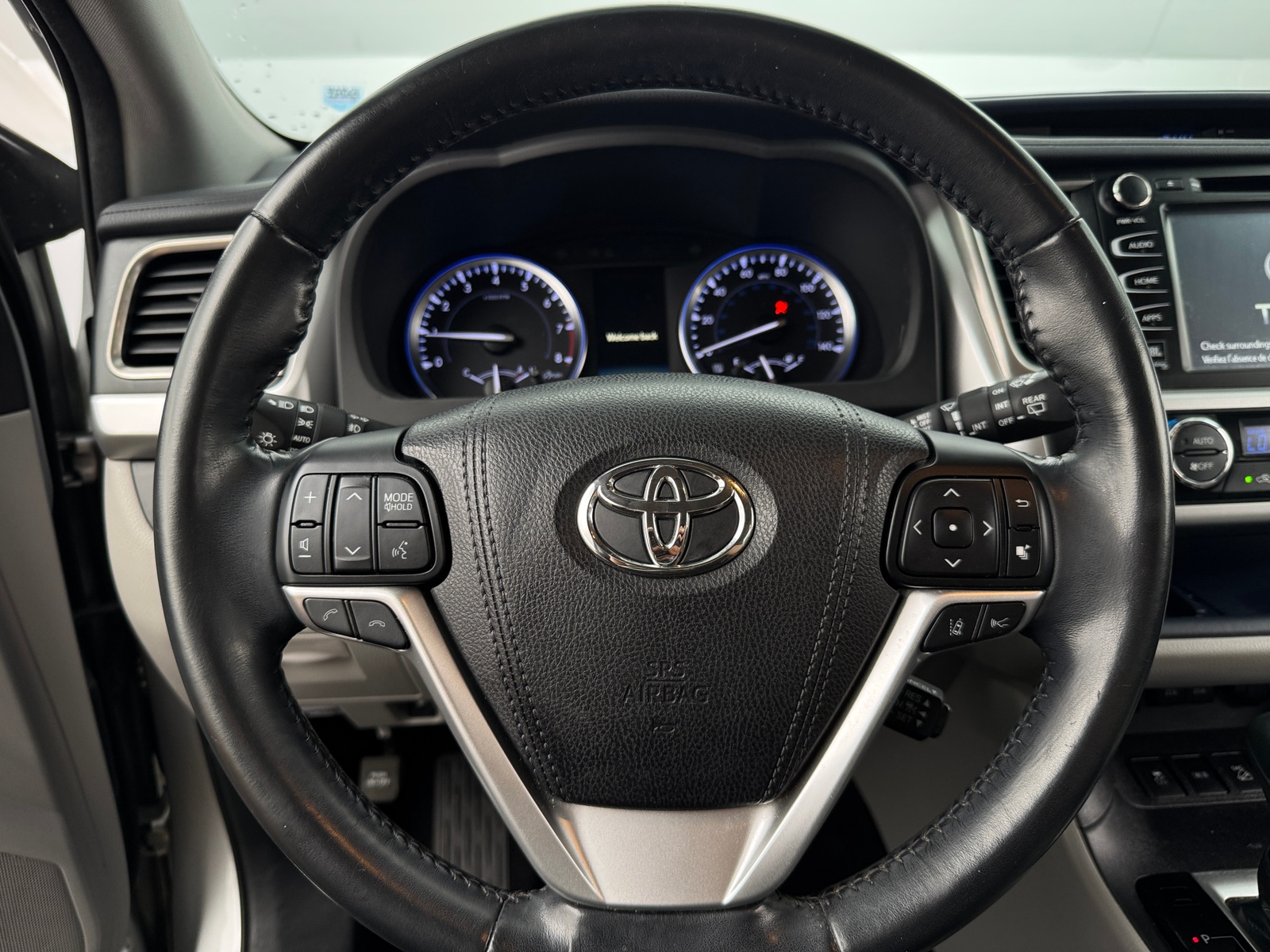 Thumbnail: 2018 Toyota Highlander - 4