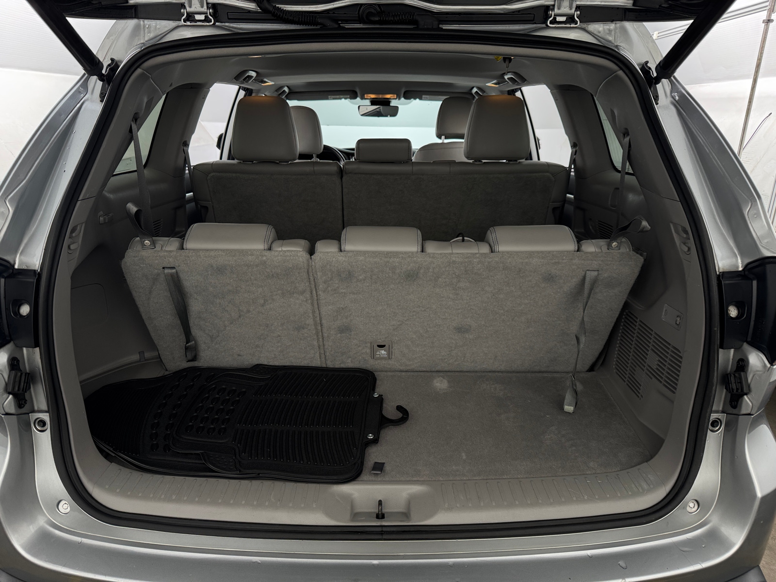 Thumbnail: 2018 Toyota Highlander - 6
