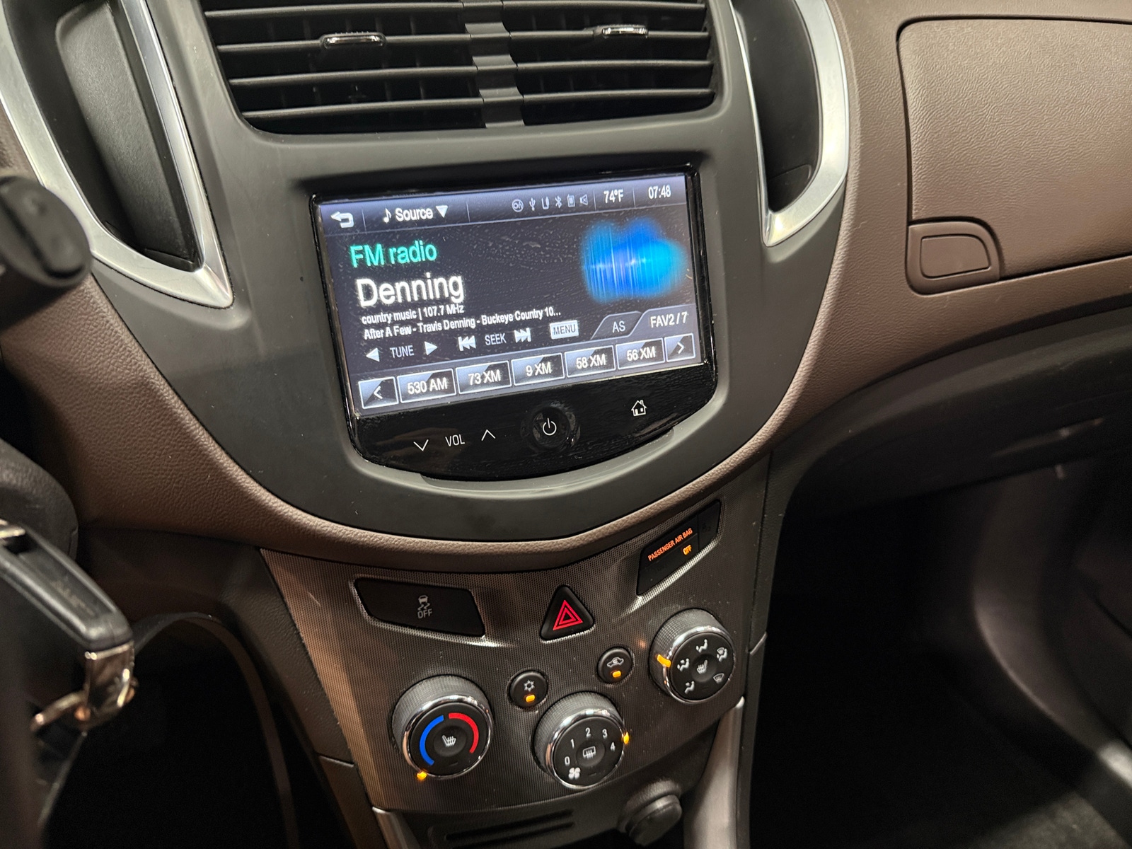 Thumbnail: 2015 Chevrolet Trax - 3