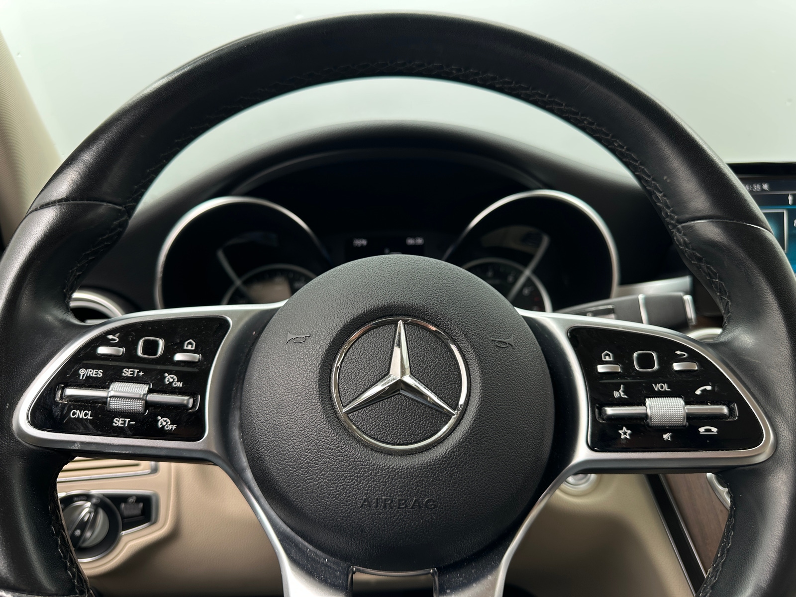 Thumbnail: 2019 Mercedes-Benz C-Class - 4