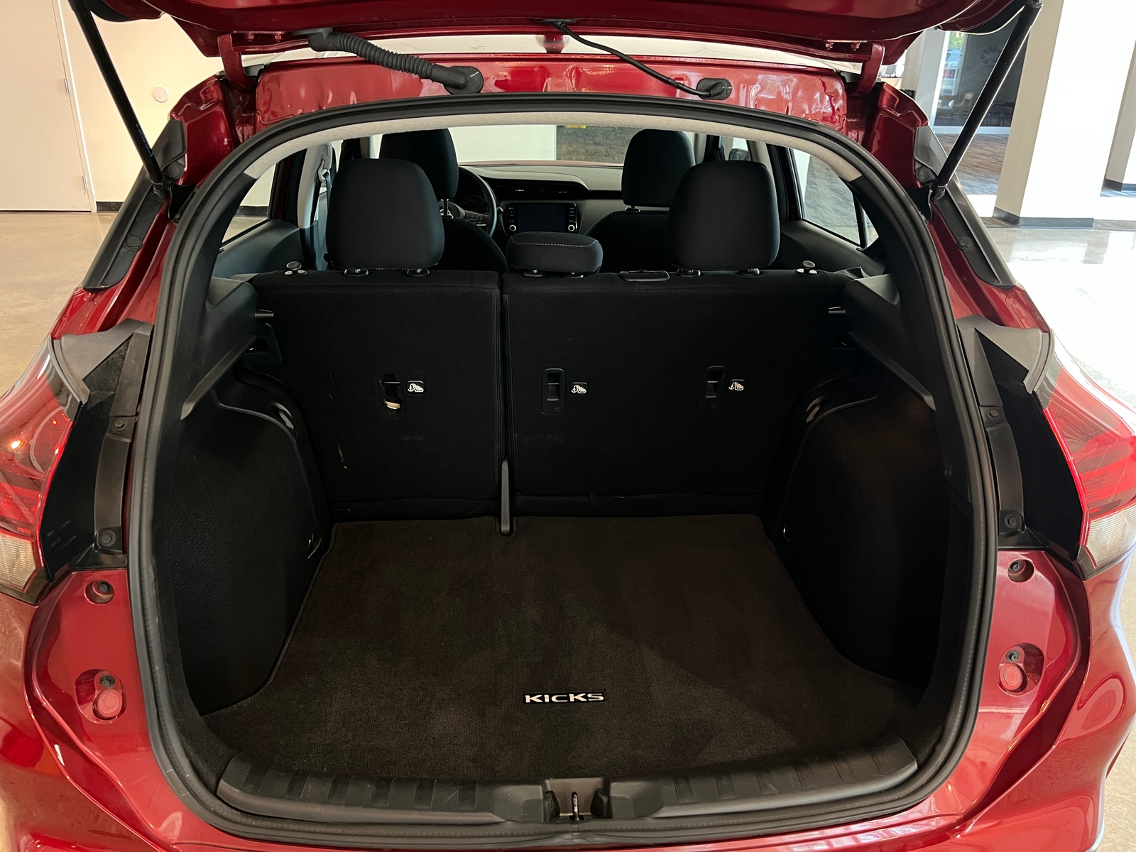 Thumbnail: 2024 Nissan Kicks - 6