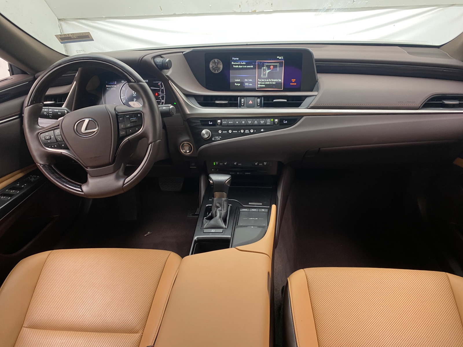 Thumbnail: 2021 Lexus ES - 2