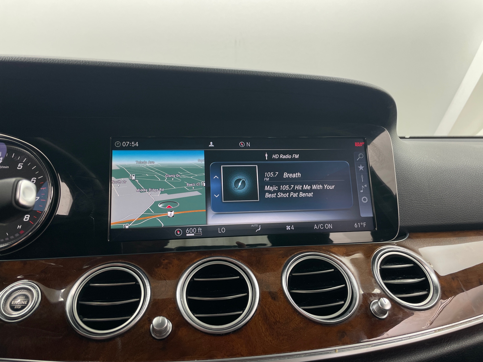 Thumbnail: 2017 Mercedes-Benz E-Class - 3