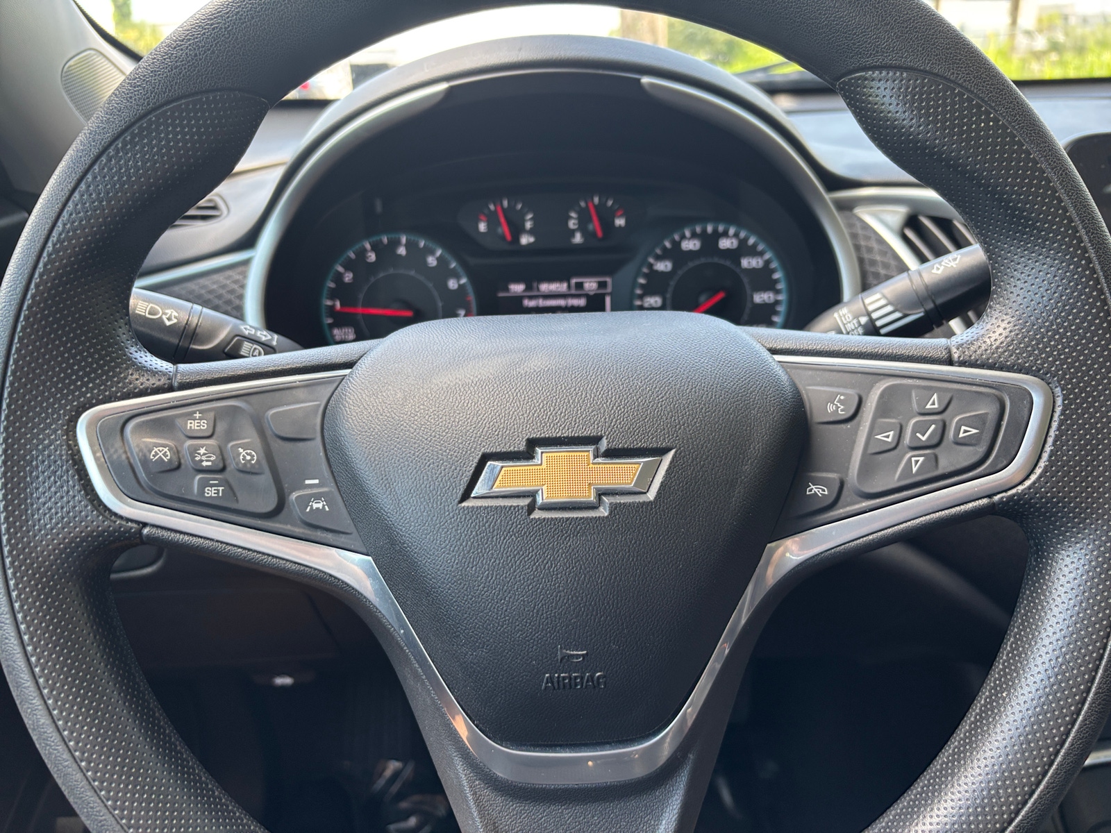 Thumbnail: 2023 Chevrolet Malibu - 5