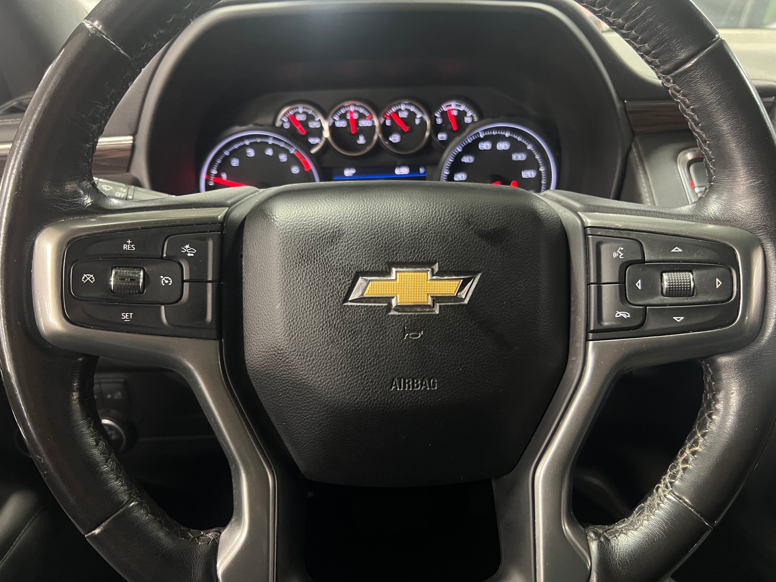 Thumbnail: 2023 Chevrolet Tahoe - 5