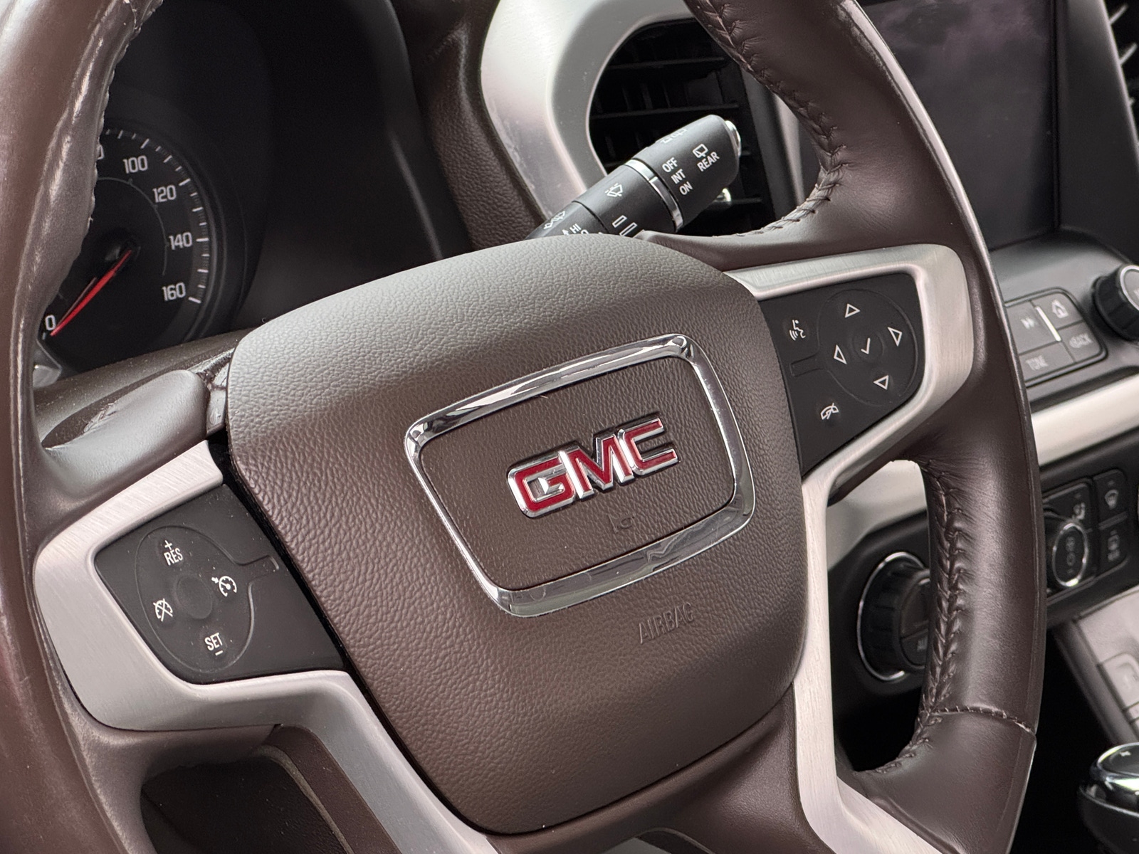 Thumbnail: 2019 GMC Acadia - 4