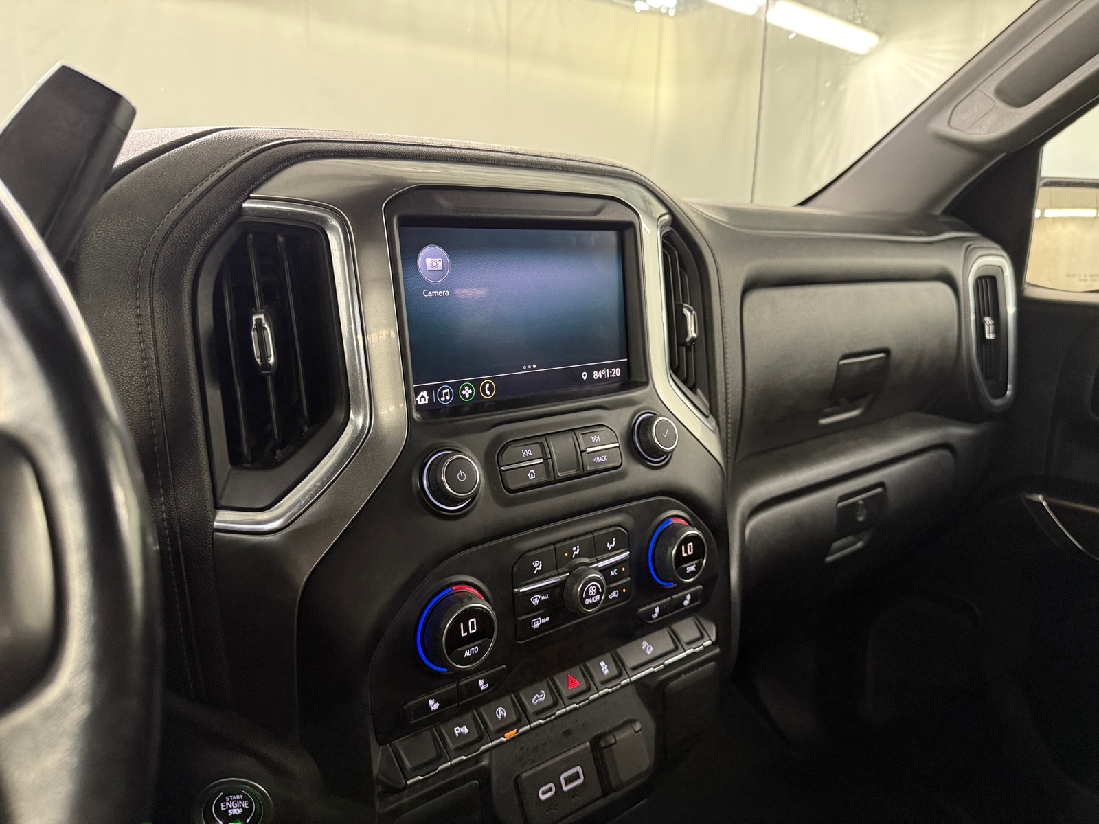 Thumbnail: 2022 Chevrolet Silverado 1500 - 4