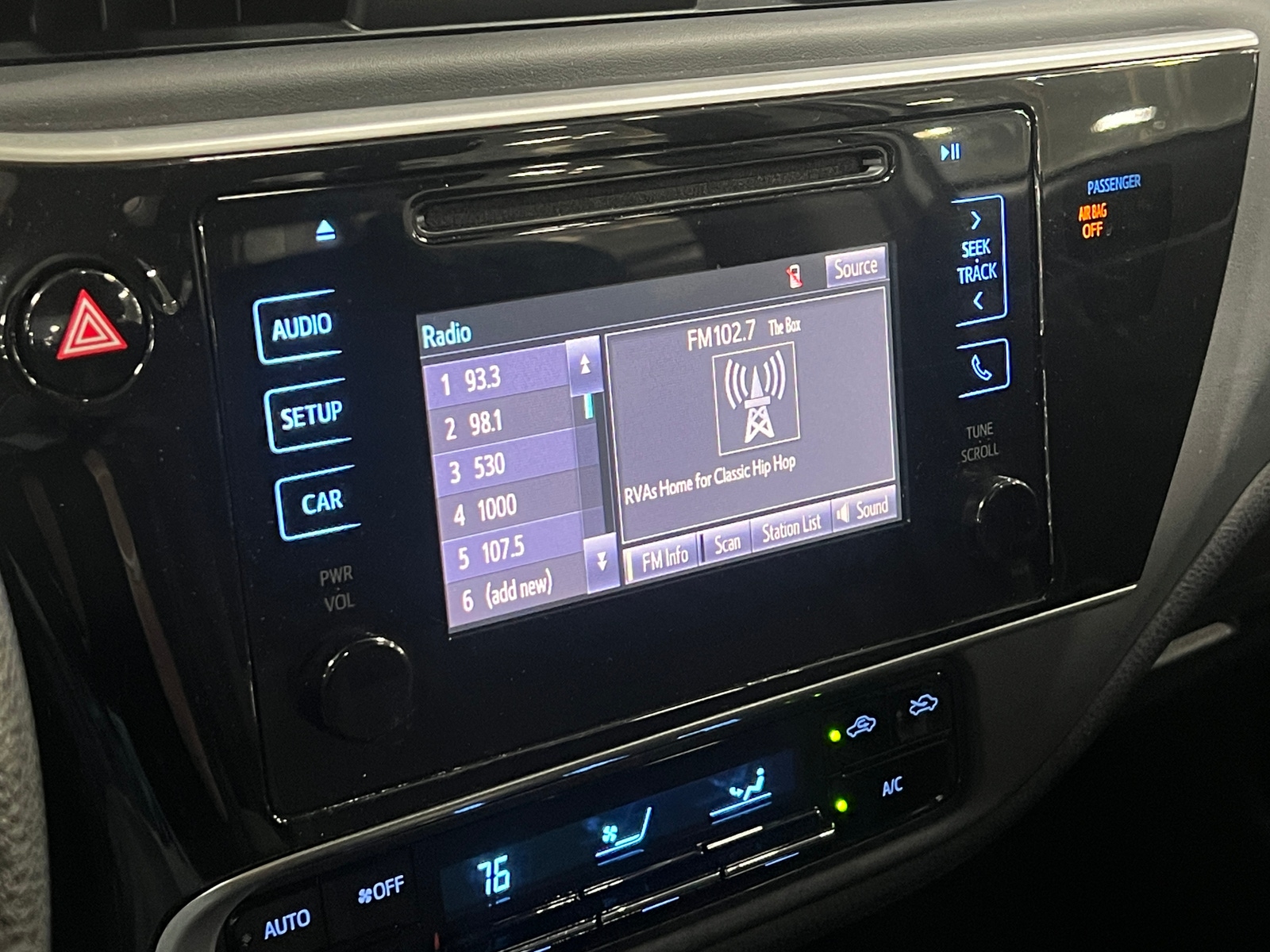 Thumbnail: 2019 Toyota Corolla - 4