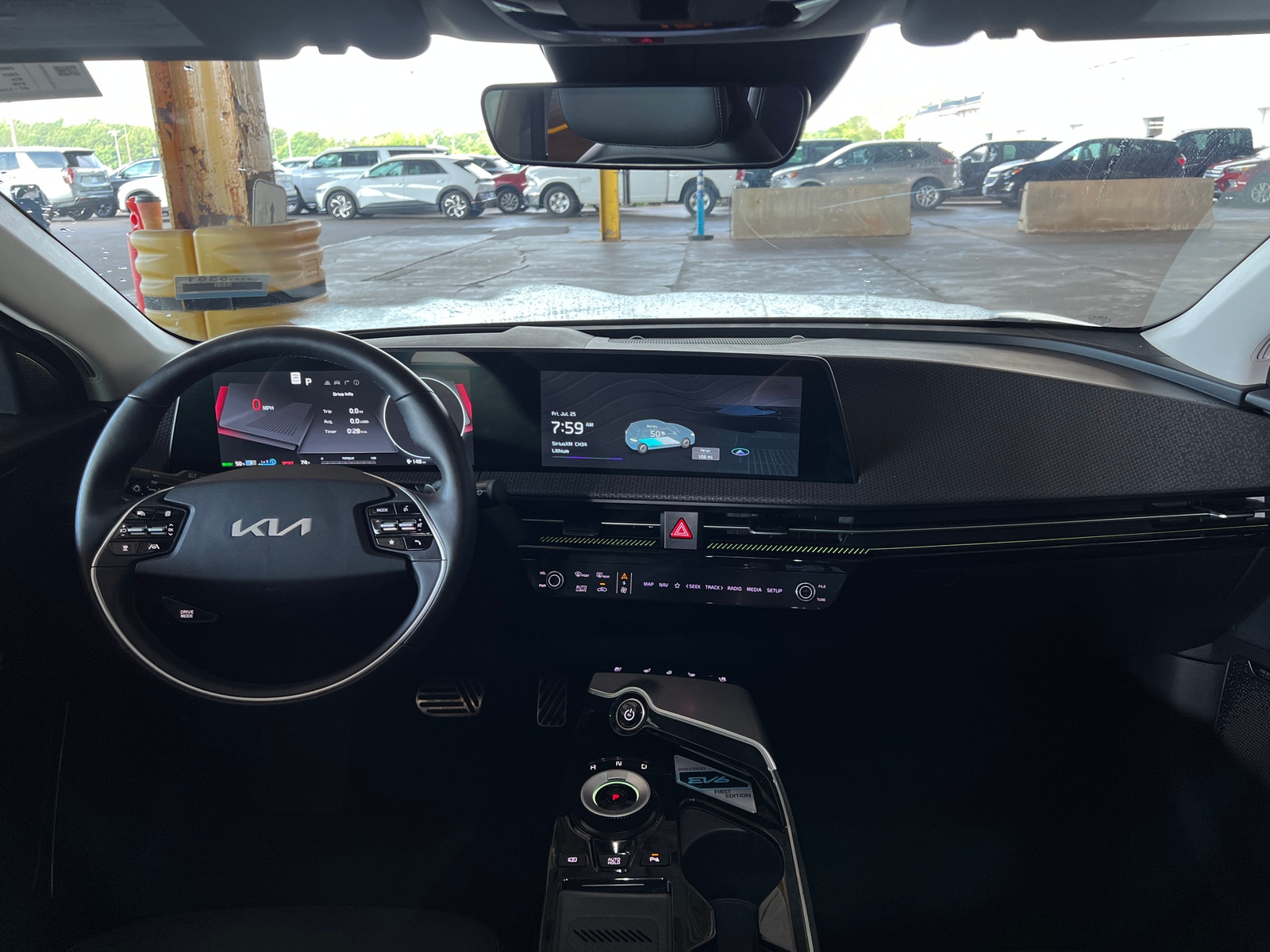 Thumbnail: 2022 Kia EV6 - 2