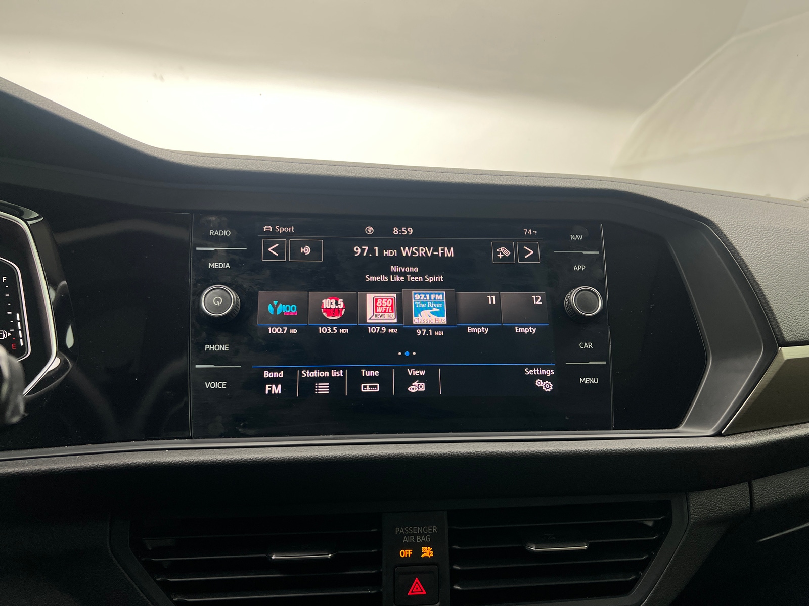 Thumbnail: 2020 Volkswagen Jetta - 3