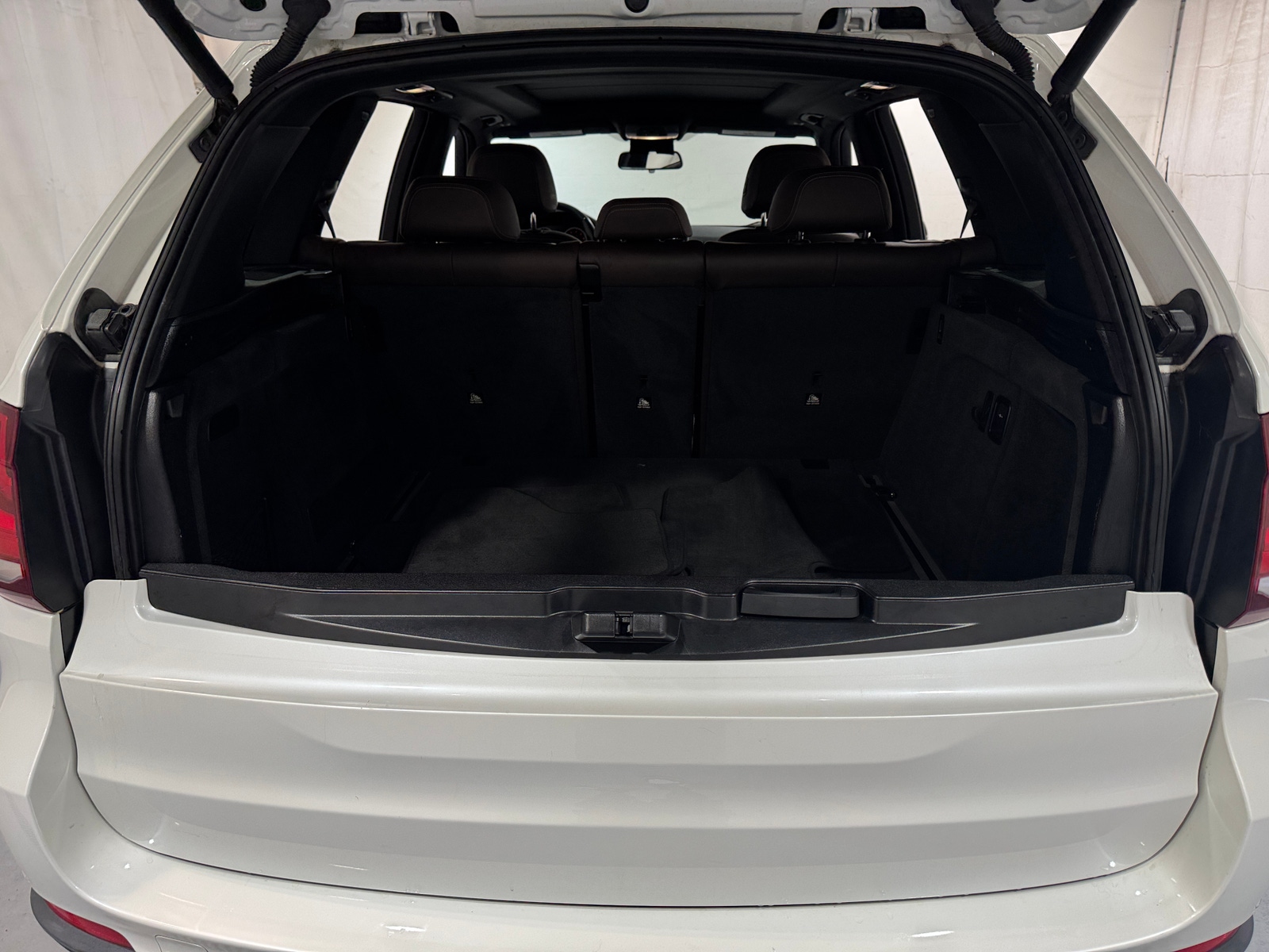Thumbnail: 2017 BMW X5 - 6
