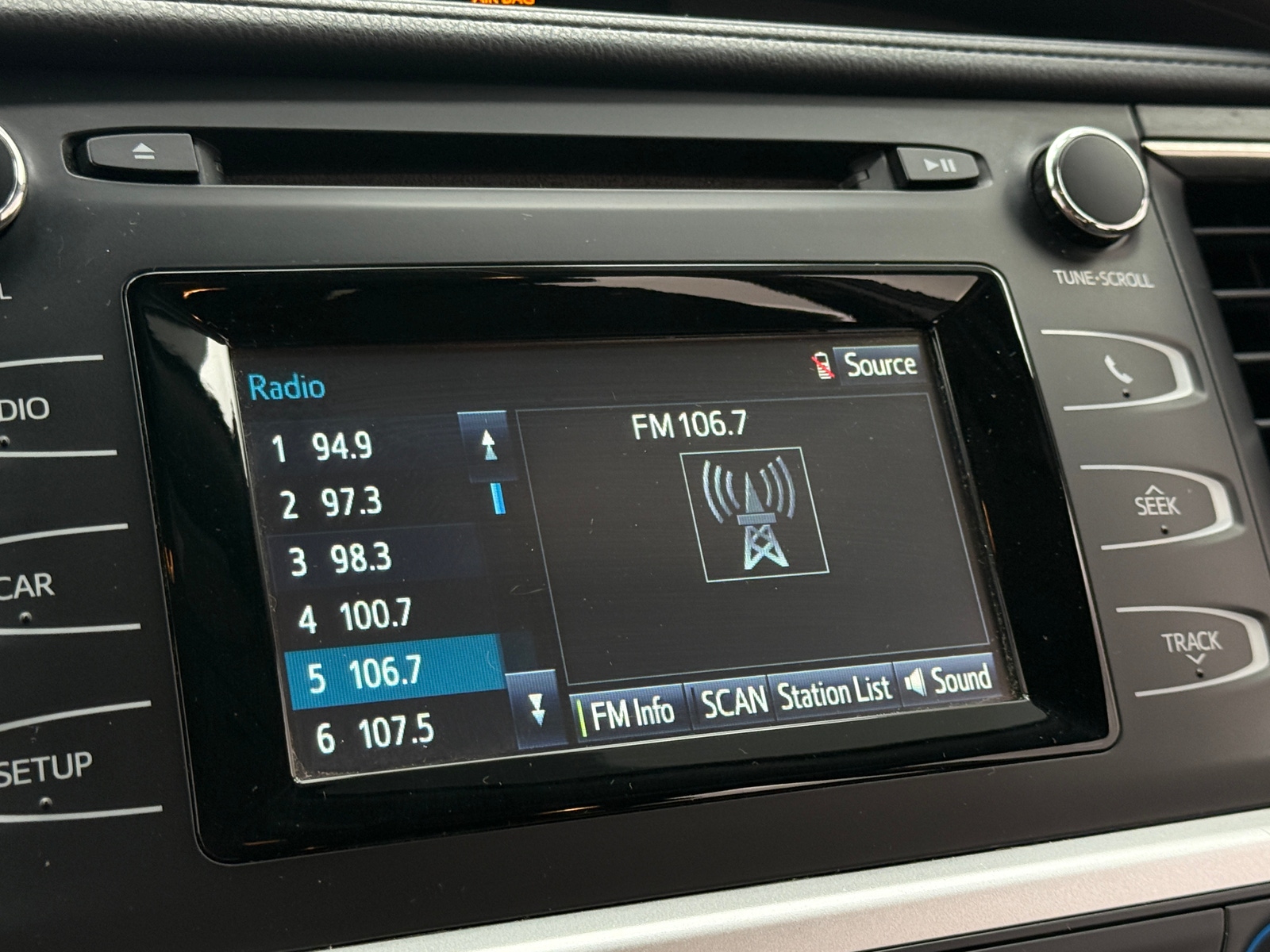 Thumbnail: 2019 Toyota Highlander - 4