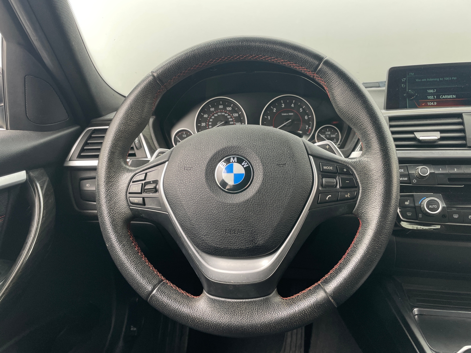 Thumbnail: 2017 BMW 3 Series - 4