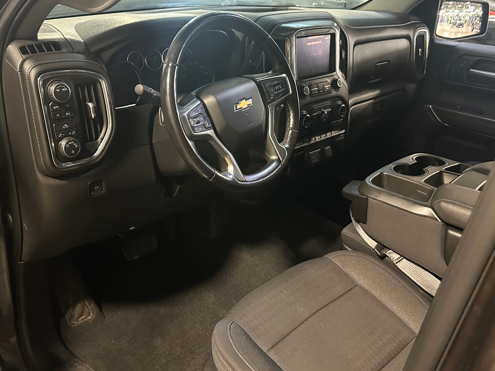 Thumbnail: 2021 Chevrolet Silverado 1500 - 3
