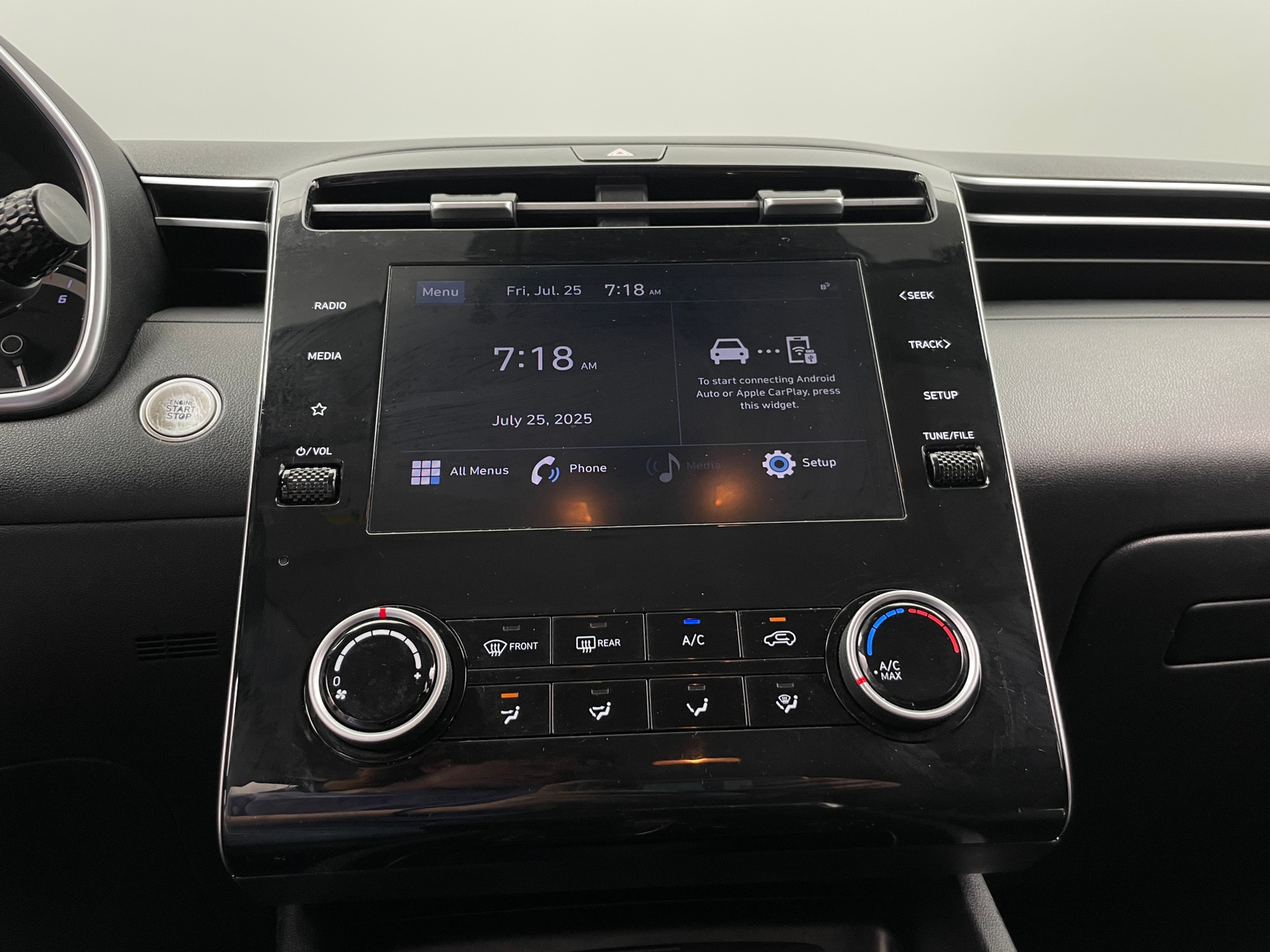 Thumbnail: 2022 Hyundai Tucson - 4