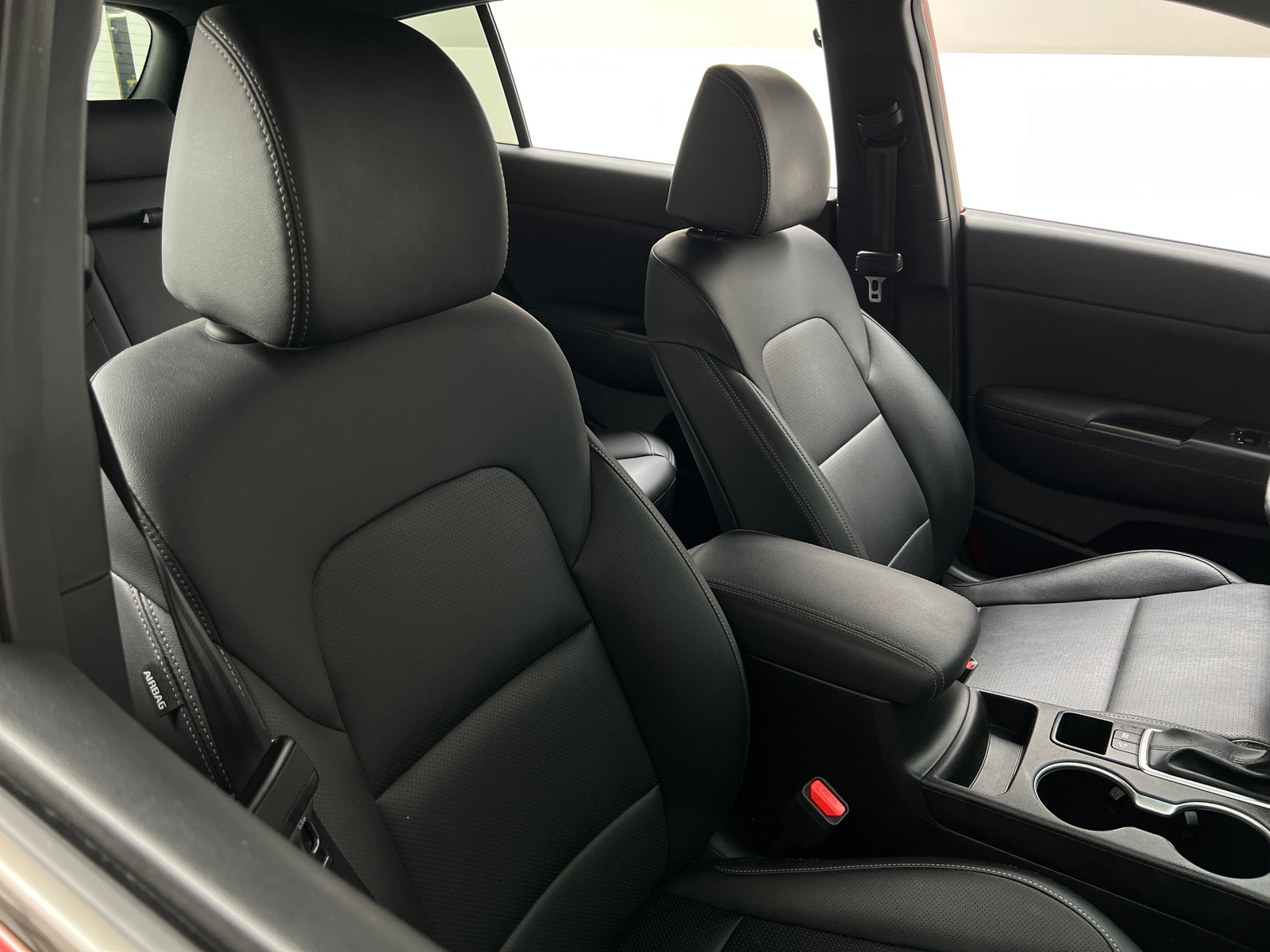 Thumbnail: 2022 Kia Sportage - 2