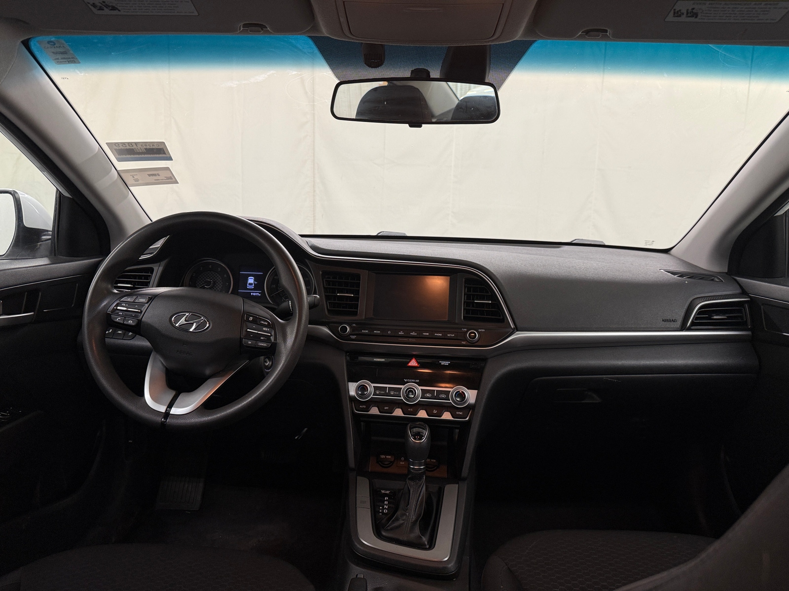 Thumbnail: 2020 Hyundai Elantra - 3