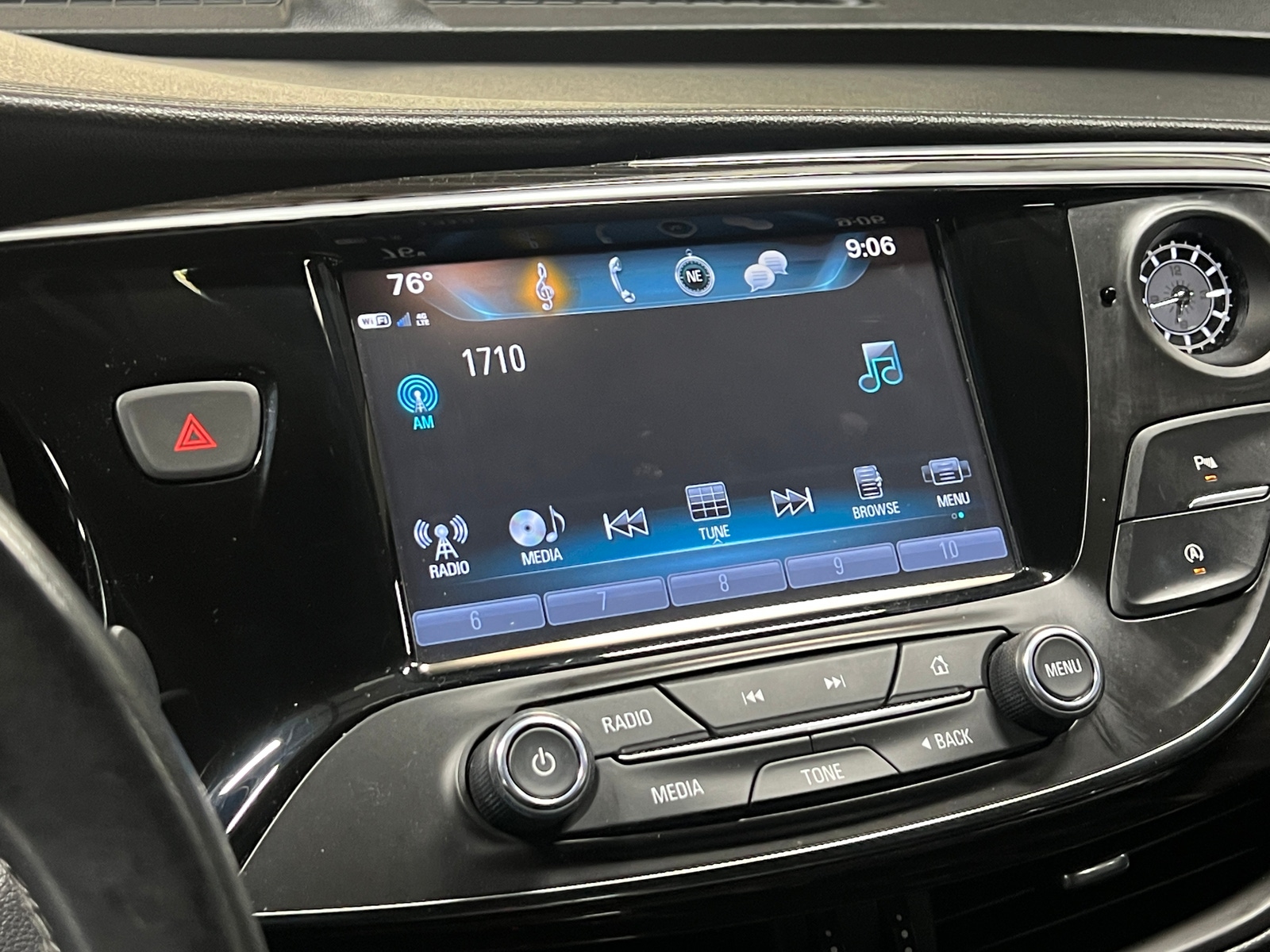Thumbnail: 2019 Buick Envision - 3