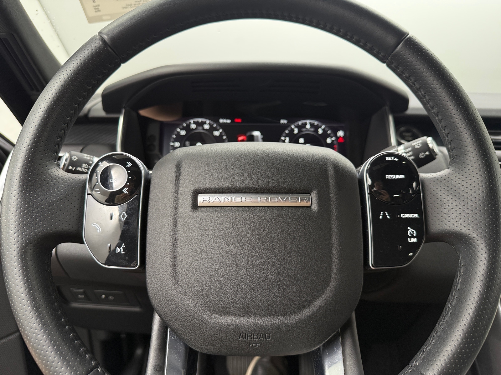 Thumbnail: 2020 Land Rover Range Rover Sport - 4
