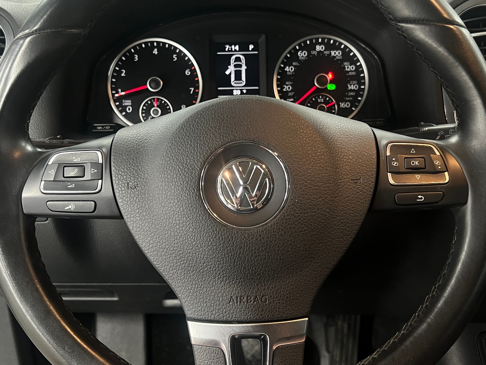 Thumbnail: 2017 Volkswagen Tiguan - 5