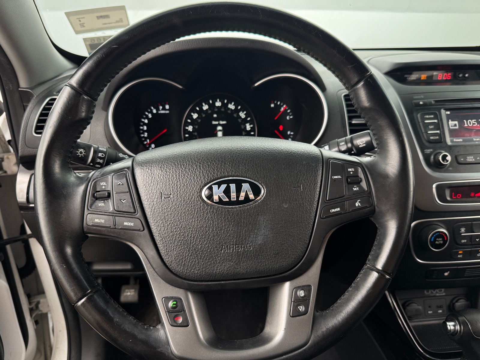 Thumbnail: 2014 Kia Sorento - 4