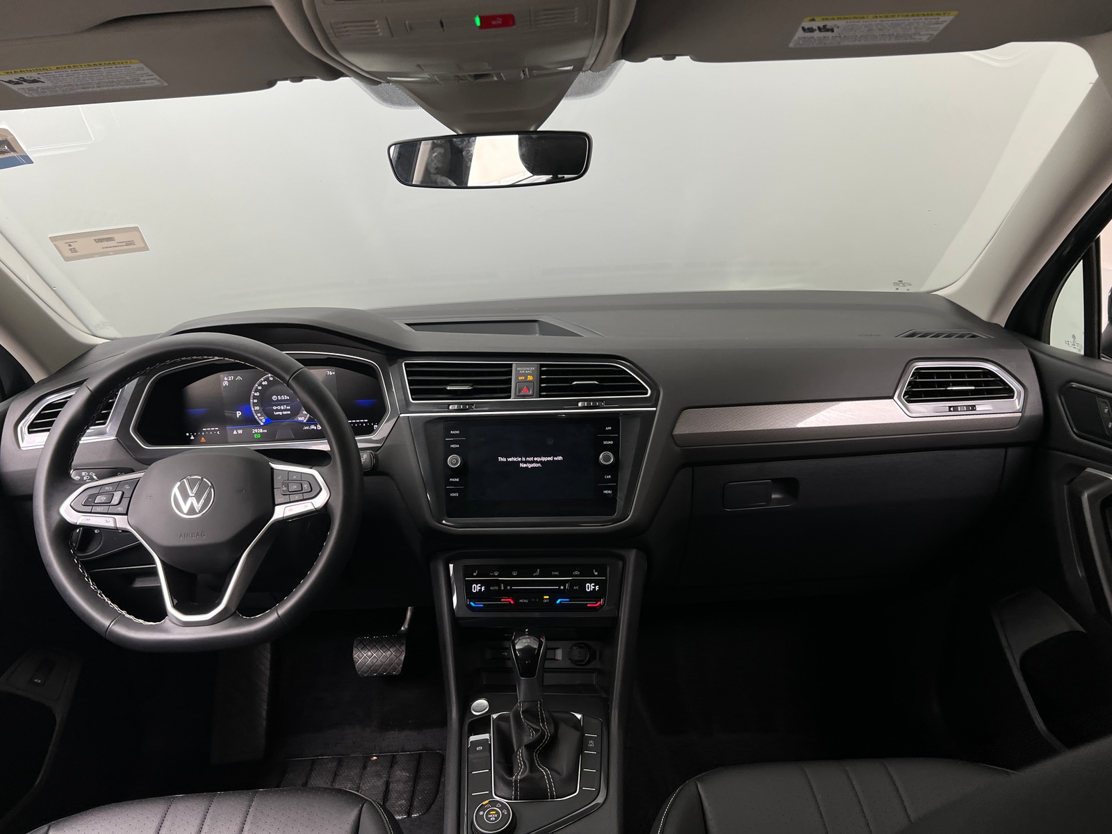 Thumbnail: 2024 Volkswagen Tiguan - 2