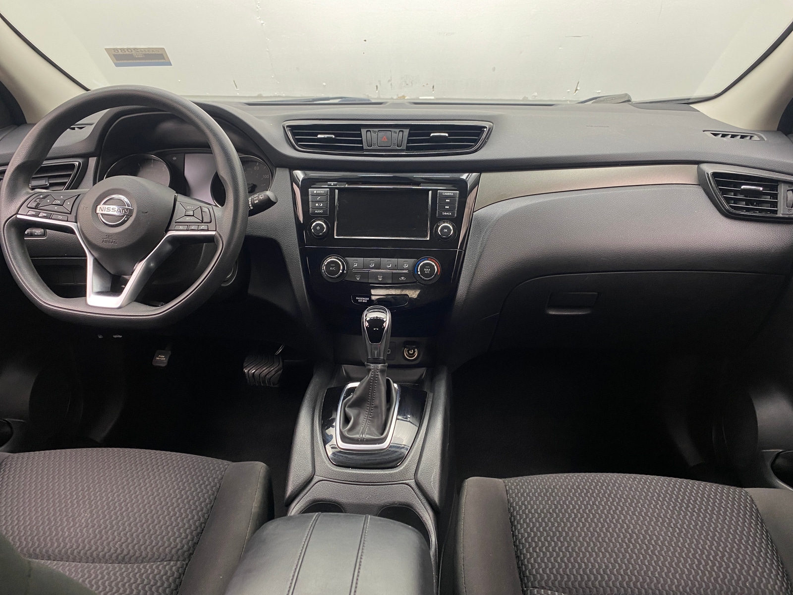 Thumbnail: 2019 Nissan Rogue Sport - 3