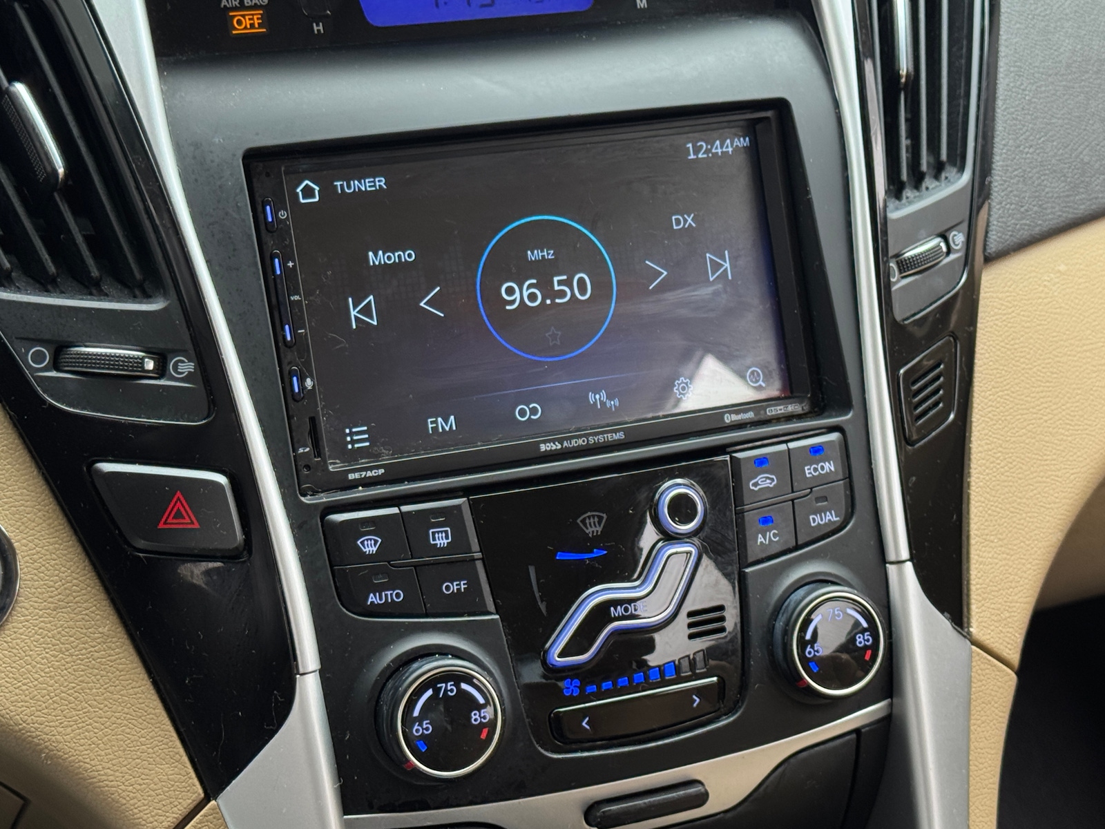 Thumbnail: 2013 Hyundai Sonata - 4
