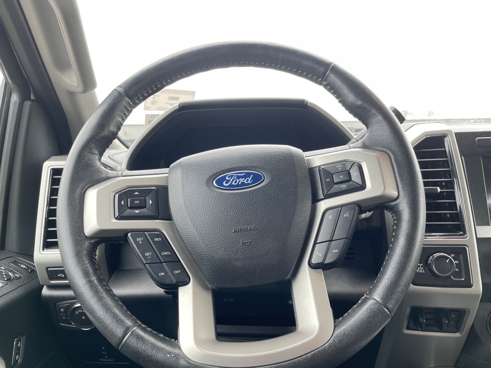 Thumbnail: 2019 Ford Econoline - 4