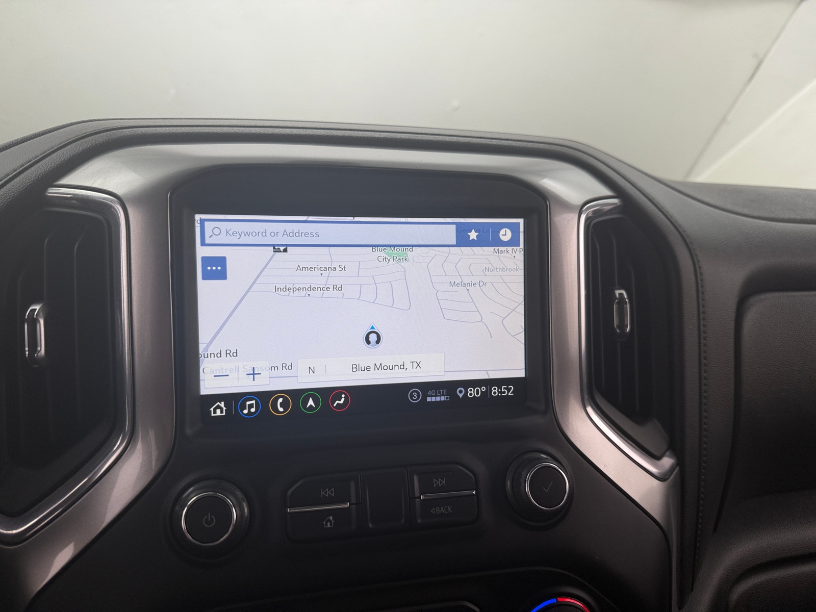 Thumbnail: 2020 Chevrolet Silverado 1500 - 4