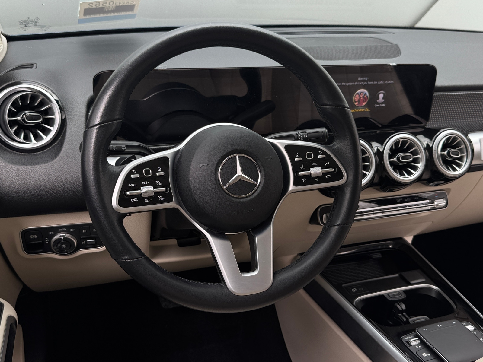 Thumbnail: 2022 Mercedes-Benz GLB - 4